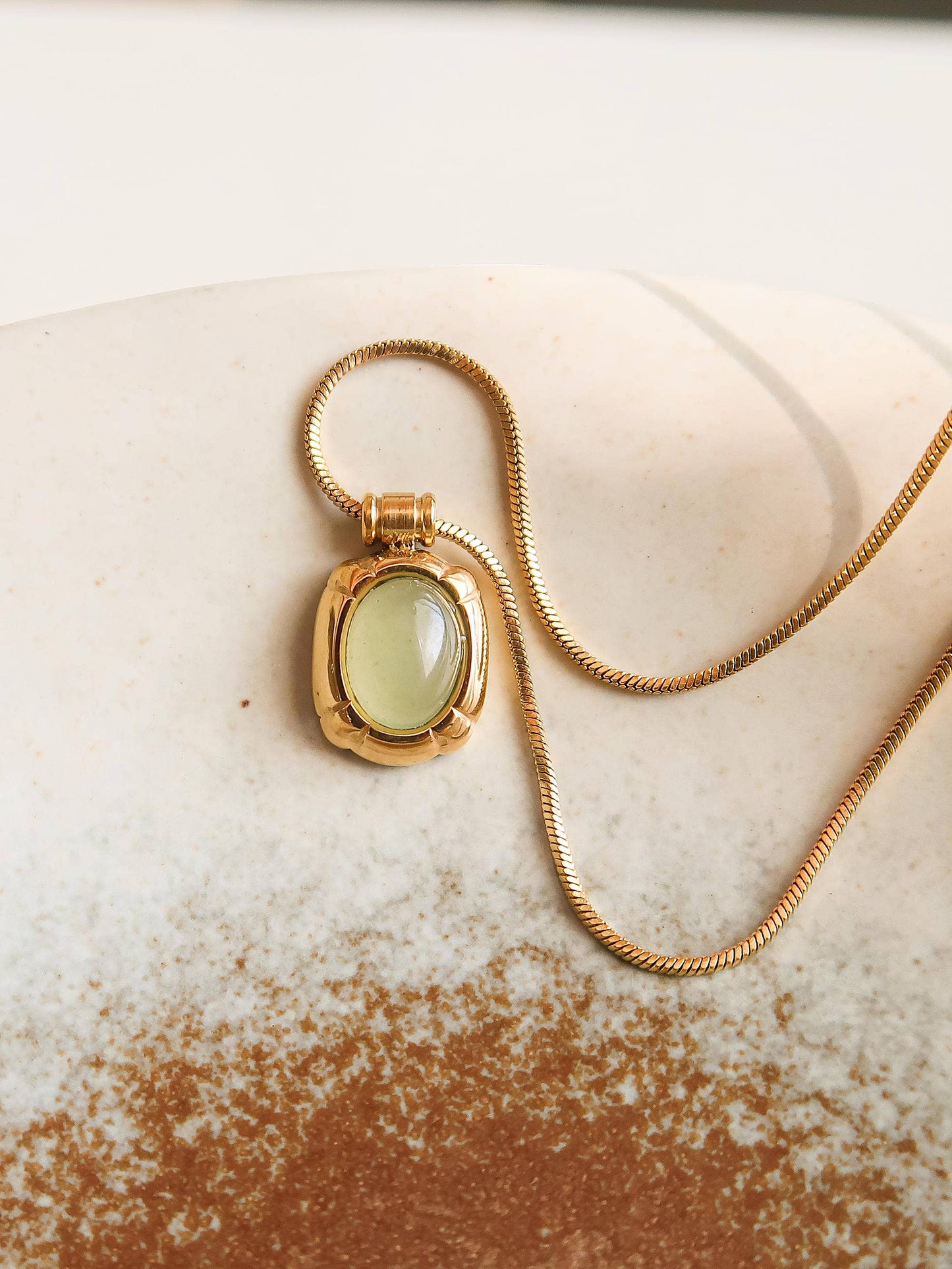 STUNNER 18K GOLD NECKLACE
