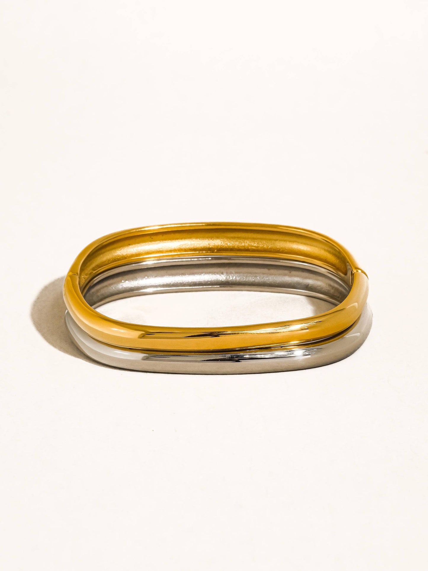 REN 18K GOLD STAINLESS BANGLE